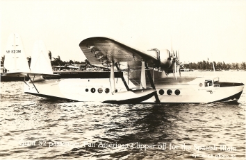 1934. CA. Sikorsky S-42, giant 32 passenger Pan American Clipper off the Spanish Main. Gereke Photo. Front of the postcard.