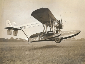 1932, December 8. BA. A QUEER "BIRD." Sikorsky S-38 "Blue Falcon." LNA (Front)