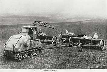 1954, October 14. AA. Cherkasy Region, Soviet Ukraine. Electric tractors ET-5 sowing buckwheat. North American Newspaper Alliance (Front)