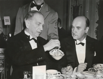 1940, April 4. BA. Washington, District of Columbia. PATENT LAW 150TH ANNIVERSARY DINNER. Daniel C. Roper (Left), former Secretary of Commerce, and Igor Sikorsky, aircraft manufacturer, who were among those attending the United States Patent Law Sesquicentennial Dinner. Photo by ACME (Front)